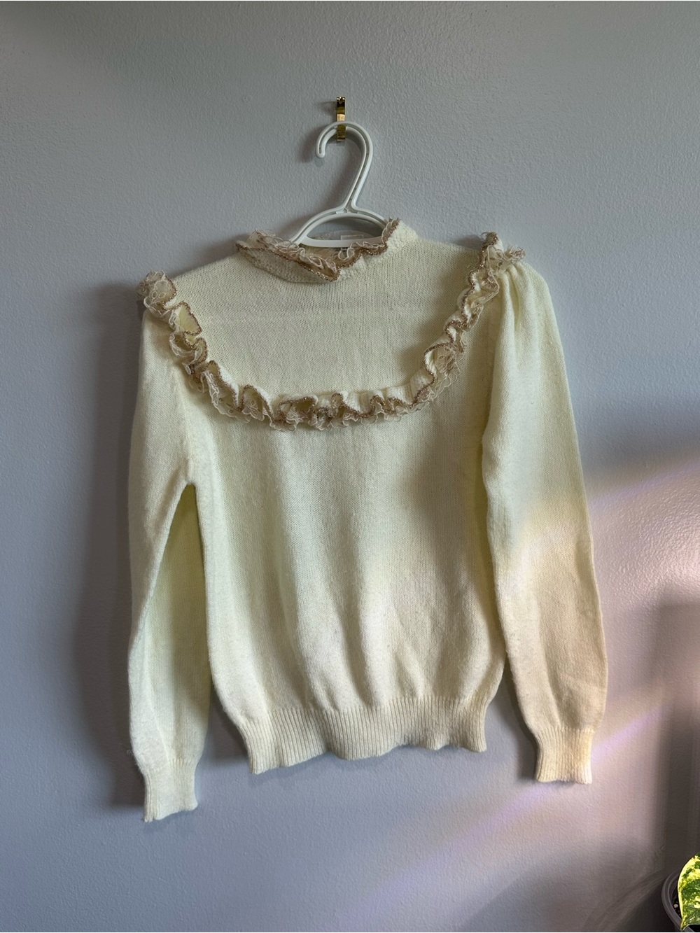 Vintage Heidi Ivory Lace Ruffle Sweater Romantic Cottagecore Size M